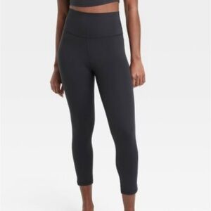 Leggings black All in Motion Target feels soft velvety incredible stretch Large